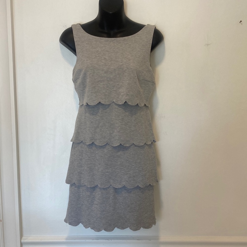 Bailey 44 Gray Sleeveless Dress with Scalloped Design Size XS